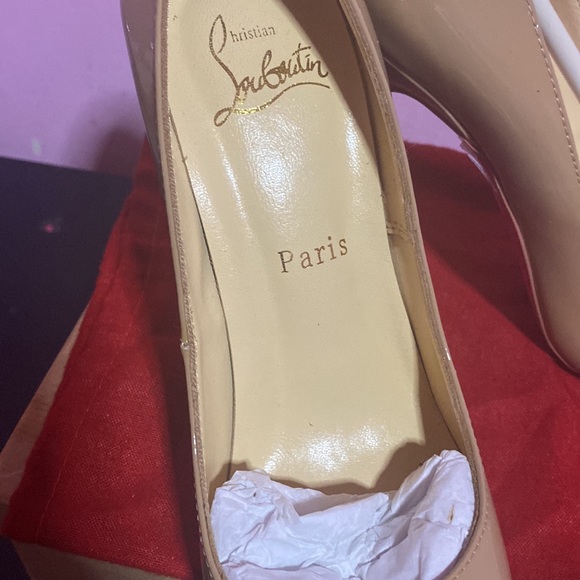 Christian Louboutin Pigalle Follies 100 Nude Patent Heels - Picture 3 of 13